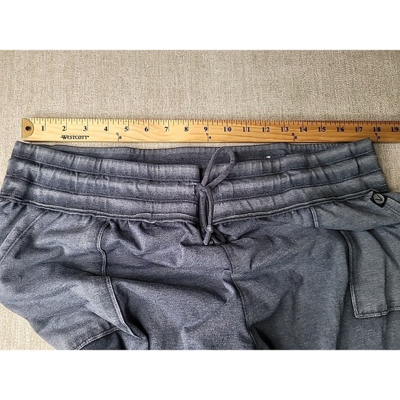 Livi Active Women's Plus Size 14/16 Gray Drawstring Waist Wide Leg Capri Pants - Picture 8 of 9